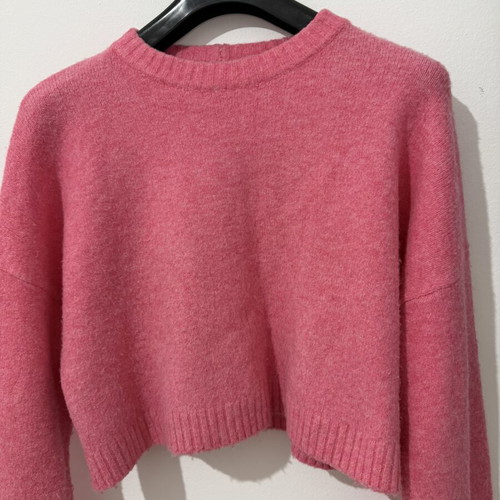 Bershka women's pink sweater used, size S