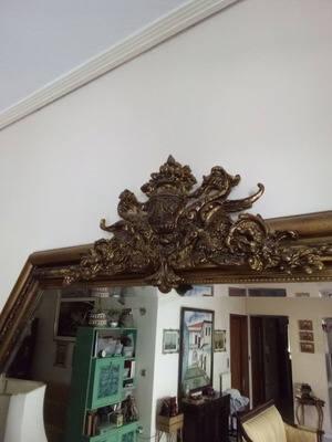 Carved mirror like new with intricate details