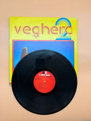 Veghera No 2 vinyl used, dance disco synth-pop compilation