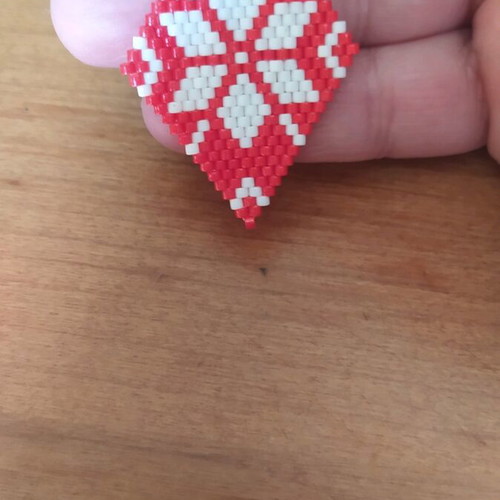 Miyuki earrings new, white and red