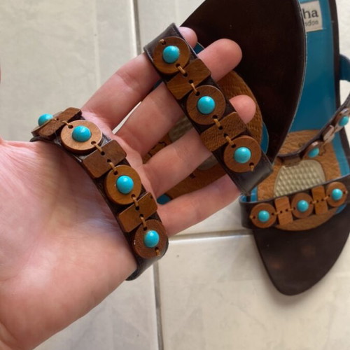 Leather sandal brown like new, size 37, with anti-slip insoles