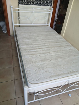Metal Semi-Double Bed Frame used with Wooden Slats 200×110 cm