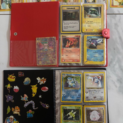 Mega Vintage Pokemon Pack new, 900 cards with albums and deck box