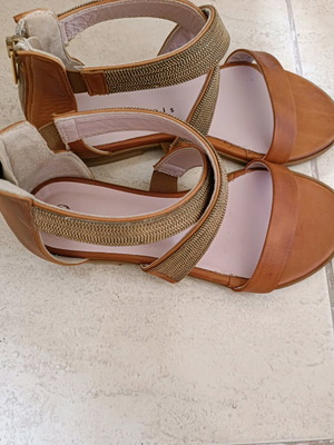 Leather sandals new, size 36