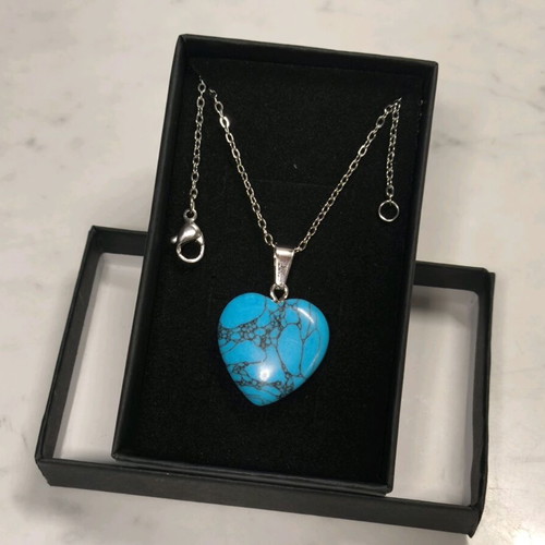 Turquoise crystal heart pendant like new with stainless steel chain
