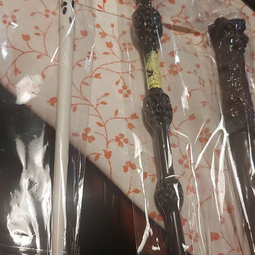 Harry Potter wands new, set of 4 from England