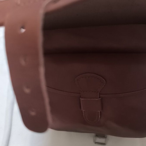 Leather shoulder bag like new, brown