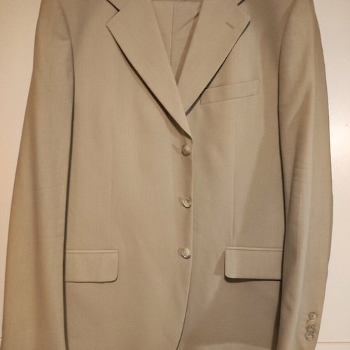 Men's beige suit like new