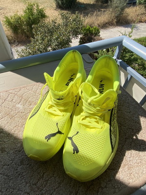 Puma Deviate Nitro 45 athletic shoes like new, green and yellow