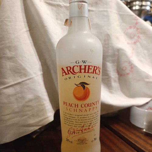 Archers Peach Schnapps Vintage Bottle 23% vol for Collection