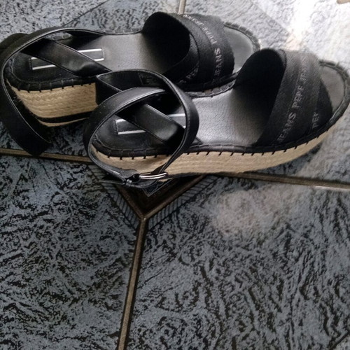 Pepe Jeans black platform shoes like new, size 37