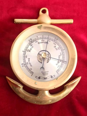 Nautical barometer used in anchor shape, retro decor