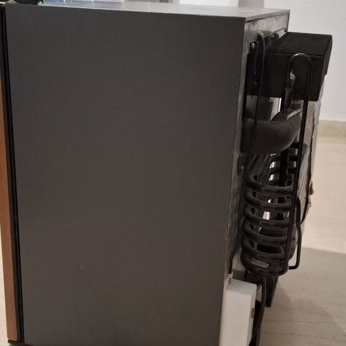 Vitrifrigo C600 S/L Mini Fridge Like New, 55 Liters