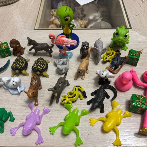 Animal figures like new, pack
