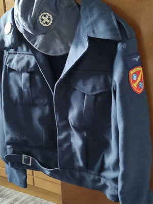 Air Force Uniform 1985 like new, collectible