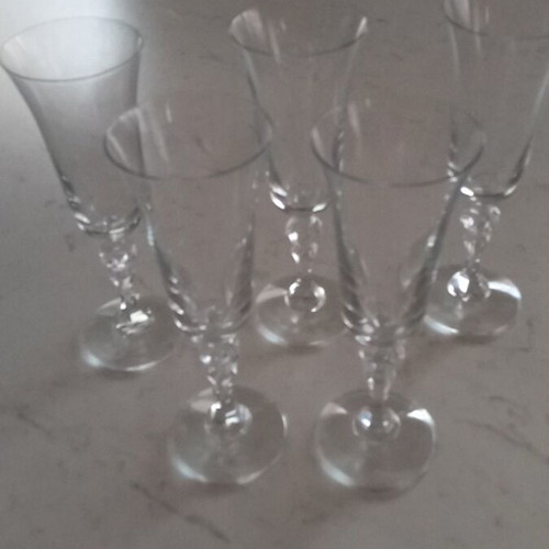 Champagne glasses like new, set of 5