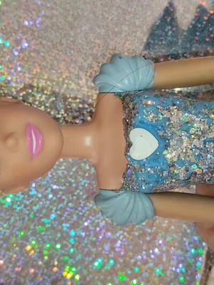Cinderella doll Disney used, missing shoes