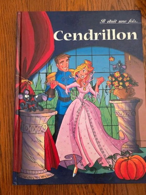 Cendrillon hardcover children's book like new in French