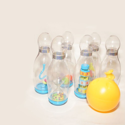 Bowling game like new with 6 transparent pins and ball