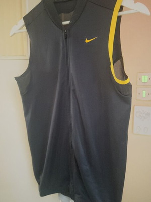 Nike Livestrong Dri-Fit Cycling Sleeveless Vest like new