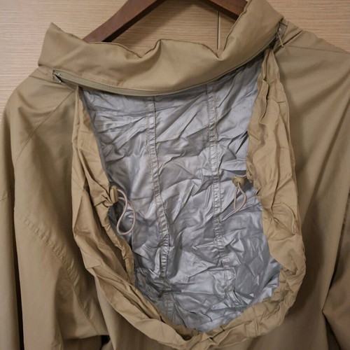 Vintage Armani Jeans windbreaker jacket like new, size 40