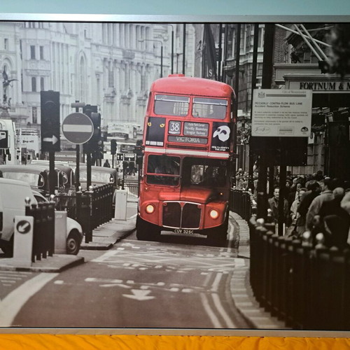 Print with red line 38 bus in London like new