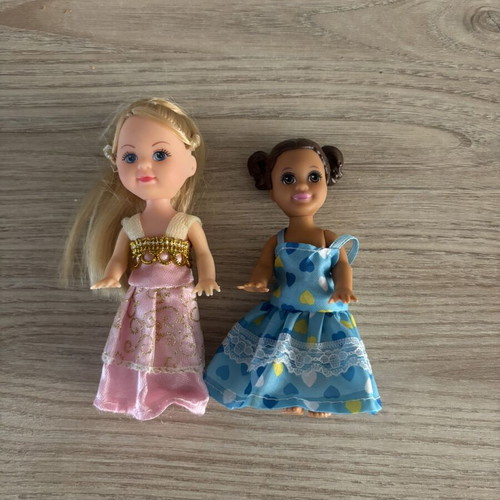 Barbie Kelly mini doll set used, 2 pieces