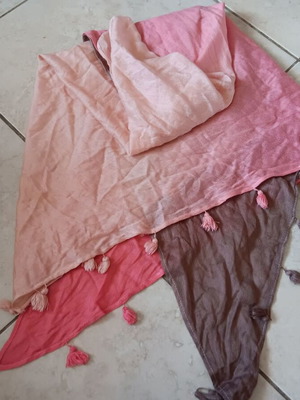 Women's scarf like new, multicolored pink