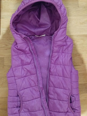 Children's sleeveless jacket with hood like new, purple/lilac