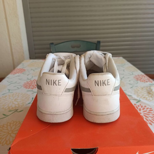 Nike sneakers size 42 used, white with grey logo
