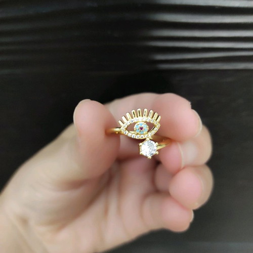 Ring with steel eye size 5 new with box
