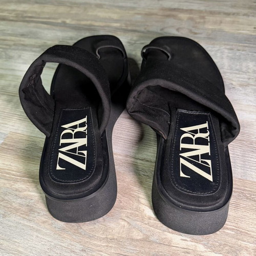 Zara slip-on sandals black fabric strap toe loop flat mules EU 40