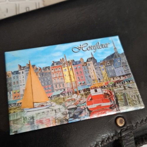 Souvenir magnet with Honfleur Normandy theme