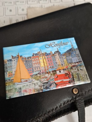 Souvenir magnet with Honfleur Normandy theme