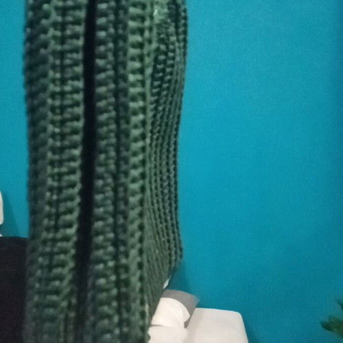 Handmade knitted green handbag new with gold detail 27×27 cm