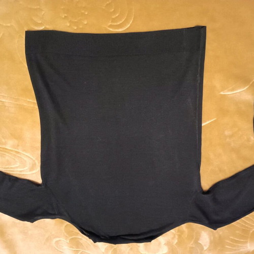 Zara blouse long-sleeve with shoulder cutouts like new, black