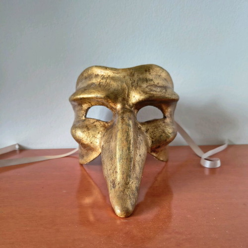 Venetian Scaramouche mask, gold Papier-mâché