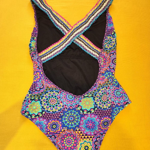 Multicolor one-piece swimsuit XL used with beautiful design