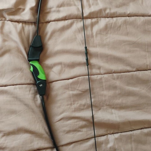 Barnett Lil Sioux Traditional 15lb bow like new, youth/teen