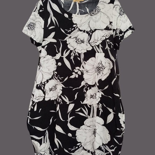 Sweet Miss summer floral dress like new, black and white