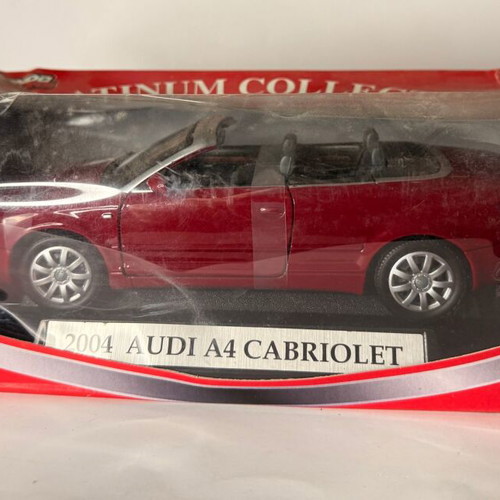 Mondo Motors Audi A4 Cabriolet metal model scale 1:18 like new
