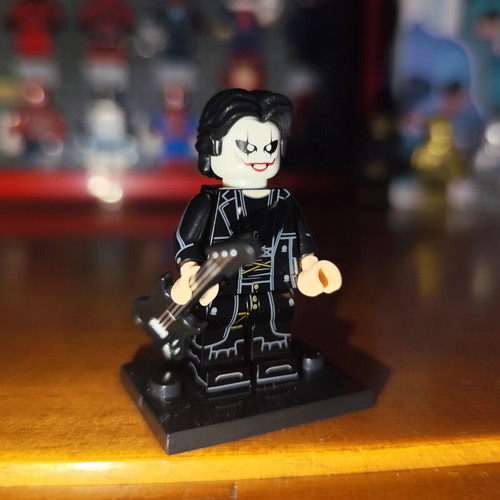 Eric Draven The Crow minifigure like new with guitar and stand