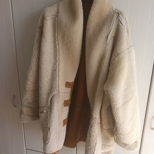 Sheepskin jacket camel color size L, vintage