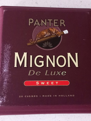 Panter Mignon De Luxe box used, for sweet cigars