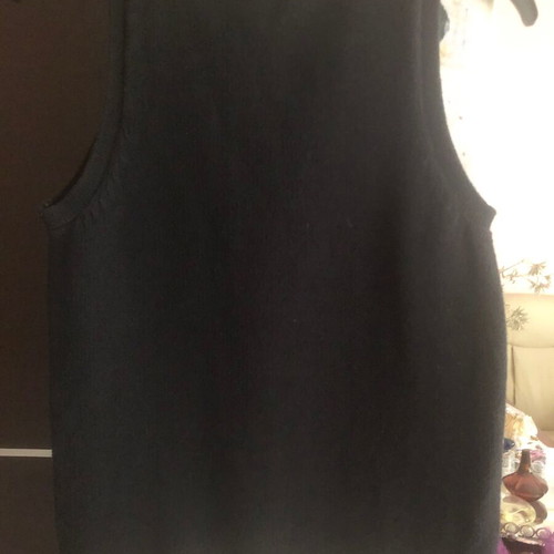 Armani knitted vest new, size M, black