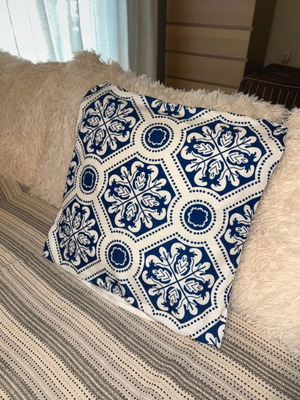 Pillowcases 50x50 set of 2 like new, blue white Mediterranean pattern