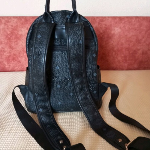 Black backpack bag like new