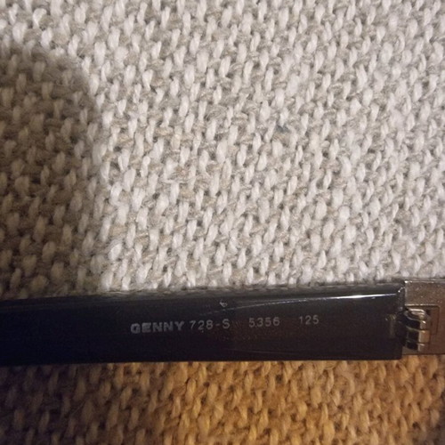 Genny women's sunglasses like new, brown