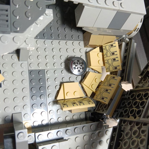 Lego Star Wars Millennium Falcon