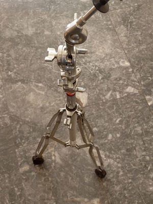 Gibraltar cymbal stand like new, boom type